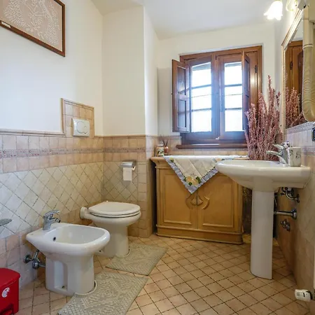 Stunning In Pontemazzori With Kitchen *