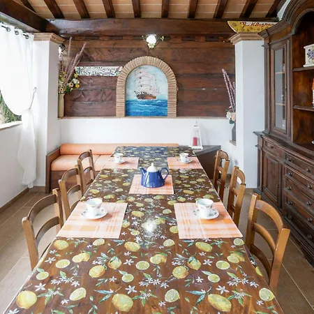 Holiday home Stunning In Pontemazzori With Kitchen