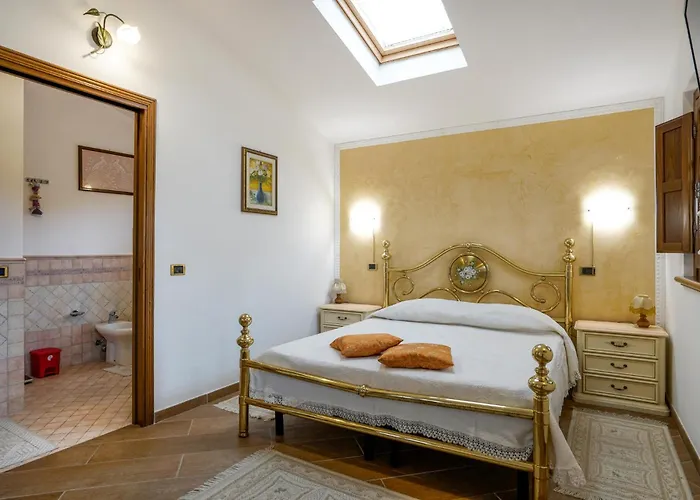 Lovely In Pontemazzori With Wifi