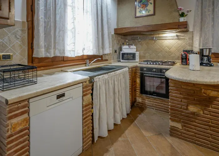 Ferienhaus Lovely In Pontemazzori With Wifi